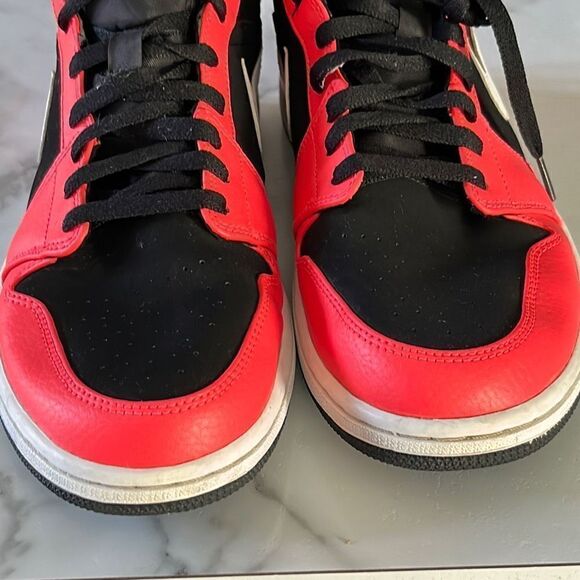 Nike Air Jordan 1 Retro Mid 'Infrared 23' Mens Sneakers Size 12 (Authentic) - Picture 11 of 13